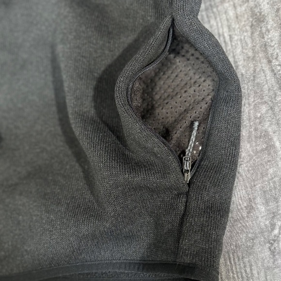 Patagonia Men's Lightweight Better Sweater Shelled Jacket [560] - Picture 5 of 9